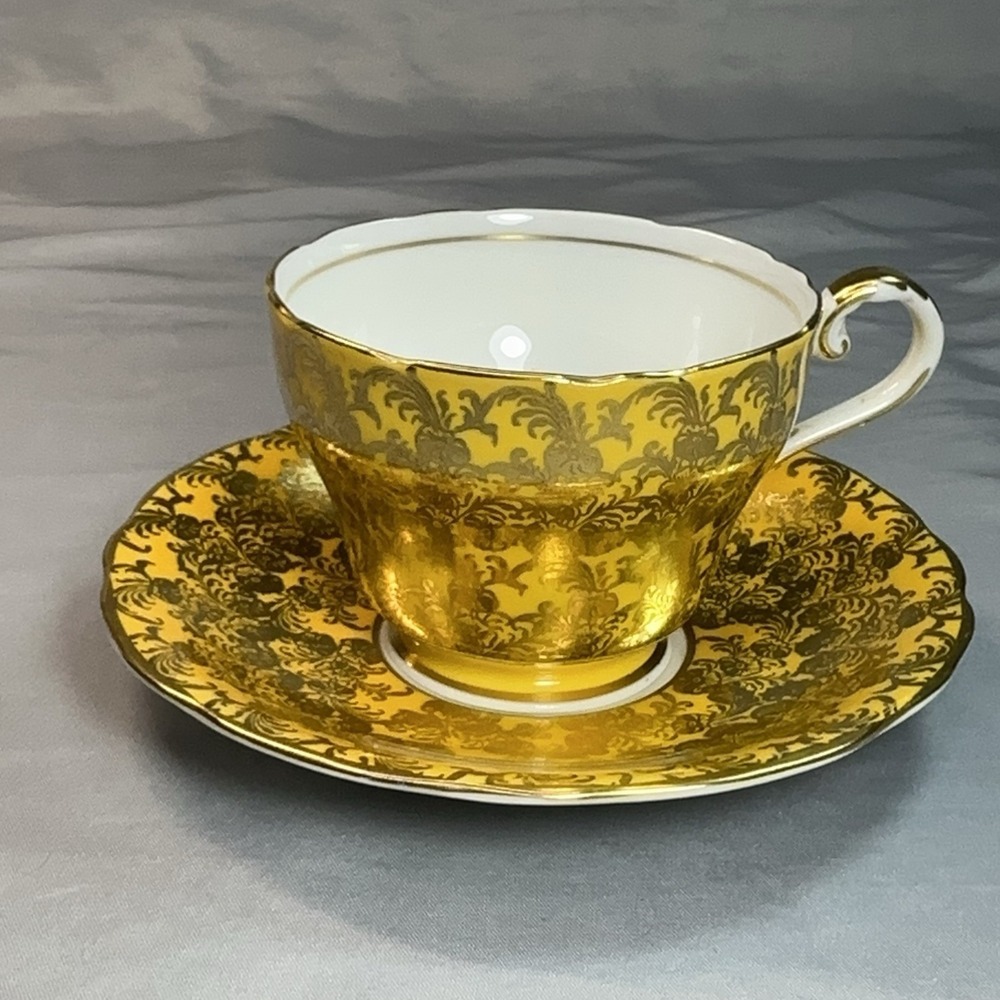 Rare Aynsley Teacup Saucer Mustard Yellow‎ Heavy Gold Scroll England Vtg C869